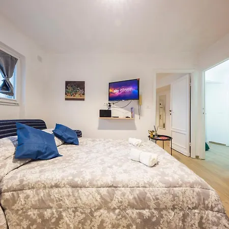Castelletto - Appartamento+p. Auto : La Funicolare Appartement *